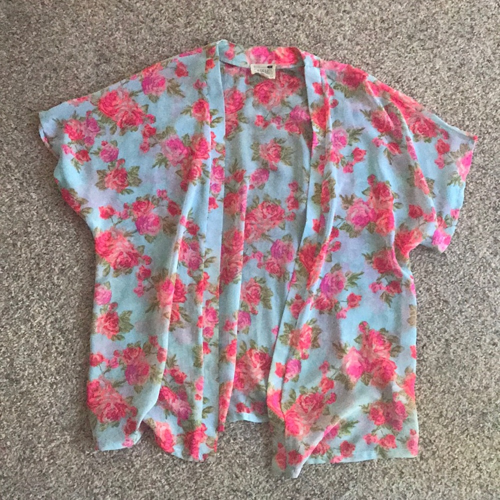 Women’s floral kimono
